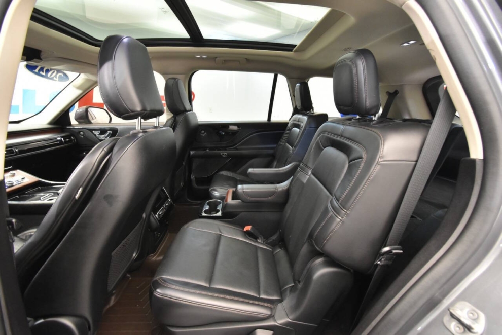 2021 Lincoln Aviator Reserve AWD 4dr SUV, Gray, Mileage: 74,440 - photo 13