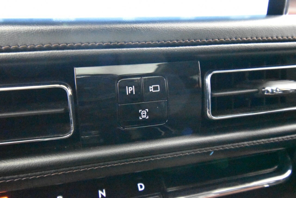 2021 Lincoln Aviator Reserve AWD 4dr SUV, Gray, Mileage: 74,440 - photo 22