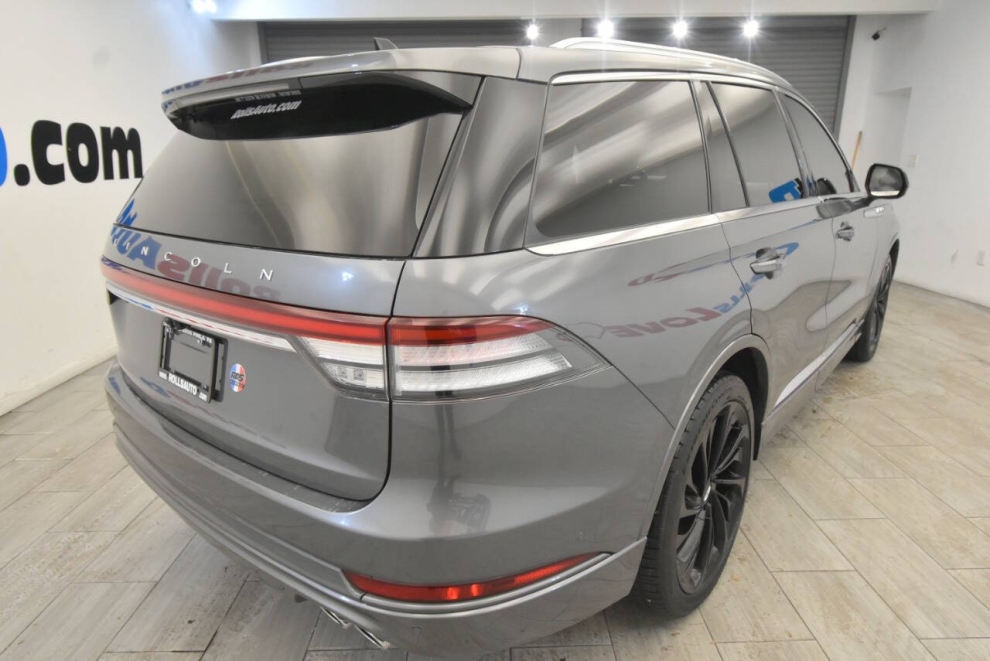 2021 Lincoln Aviator Reserve AWD 4dr SUV, Gray, Mileage: 74,440 - photo 4