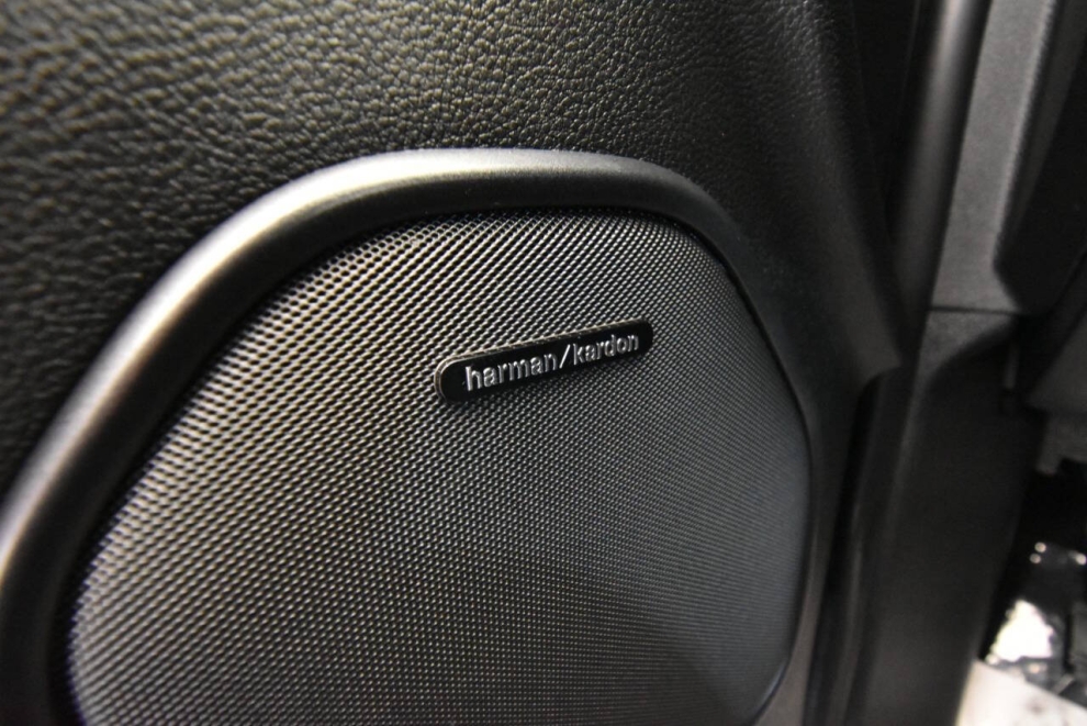 2022 Dodge Durango R/T Plus AWD 4dr SUV, White, Mileage: 56,635 - photo 34