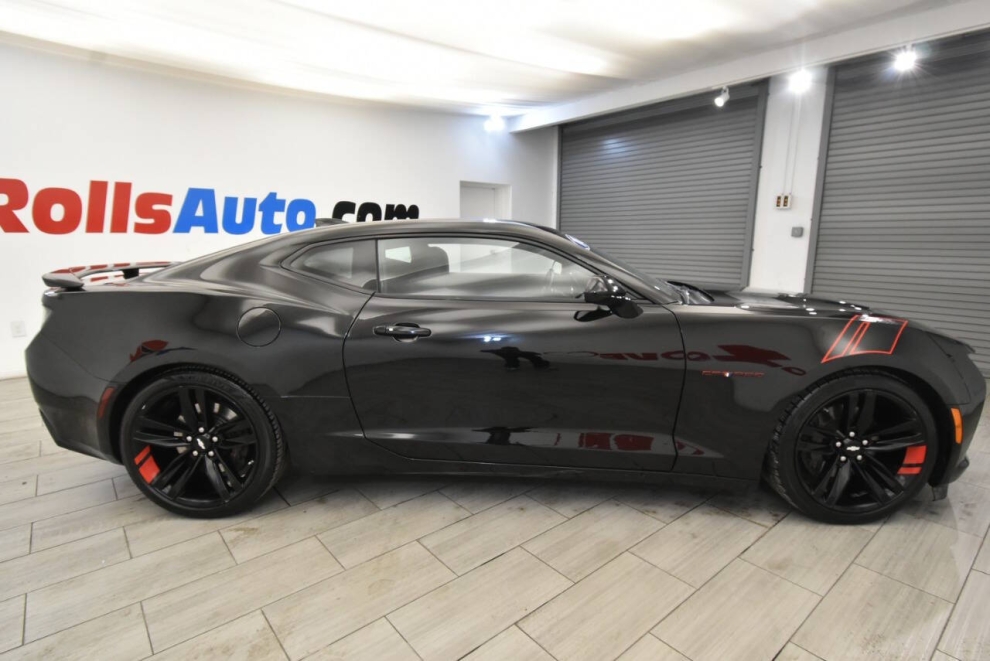 2018 Chevrolet Camaro SS 2dr Coupe w/2SS, Black, Mileage: 47,520 - photo 5