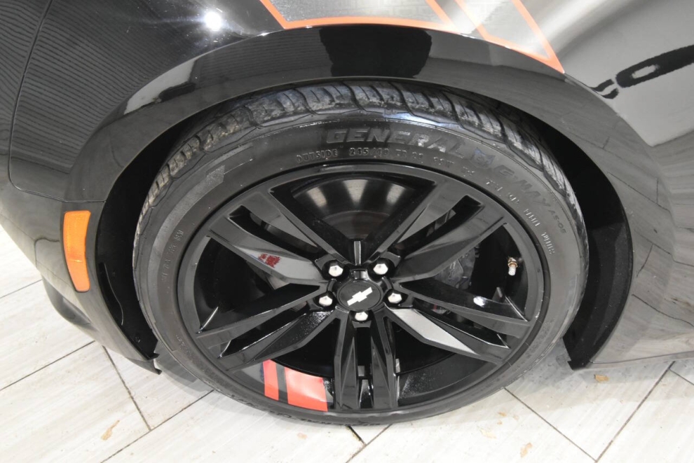 2018 Chevrolet Camaro SS 2dr Coupe w/2SS, Black, Mileage: 47,520 - photo 9