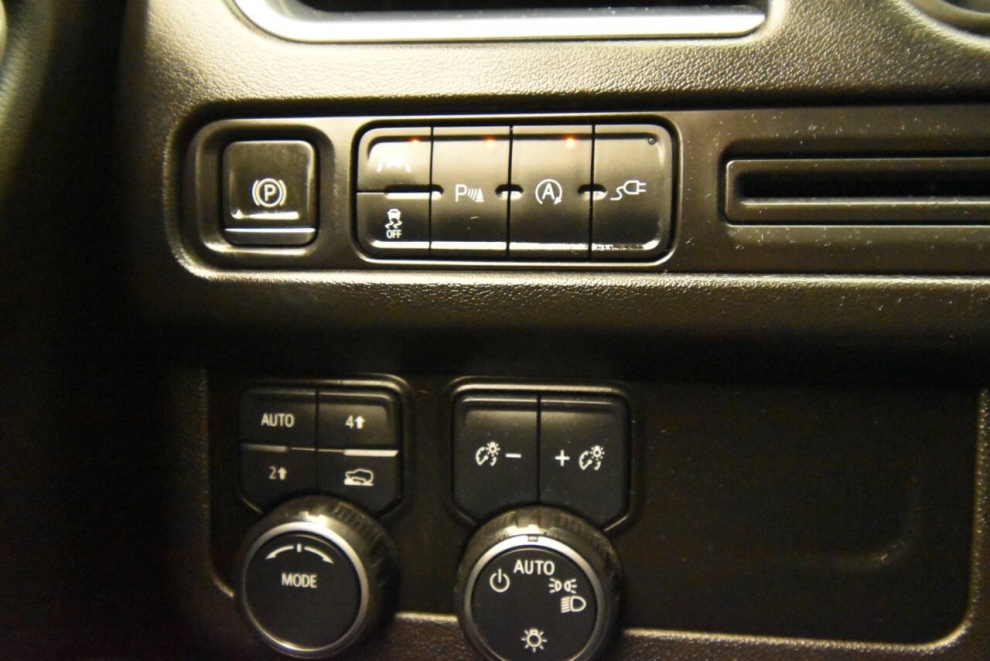 2021 Chevrolet Tahoe RST 4x4 4dr SUV, Gray, Mileage: 92,279 - photo 29