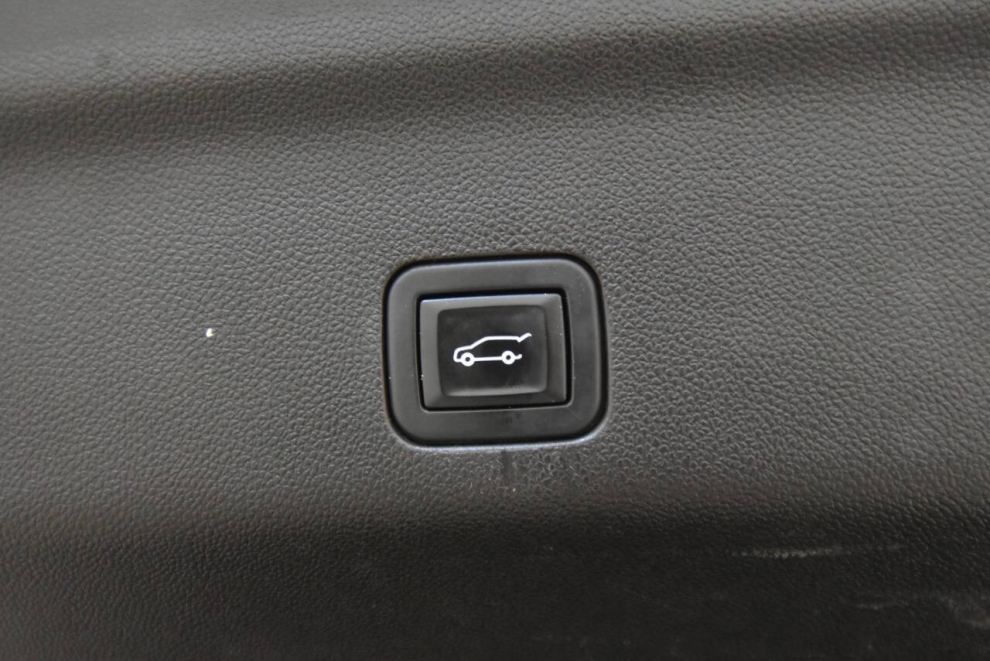 2021 Chevrolet Tahoe RST 4x4 4dr SUV, Gray, Mileage: 92,279 - photo 35