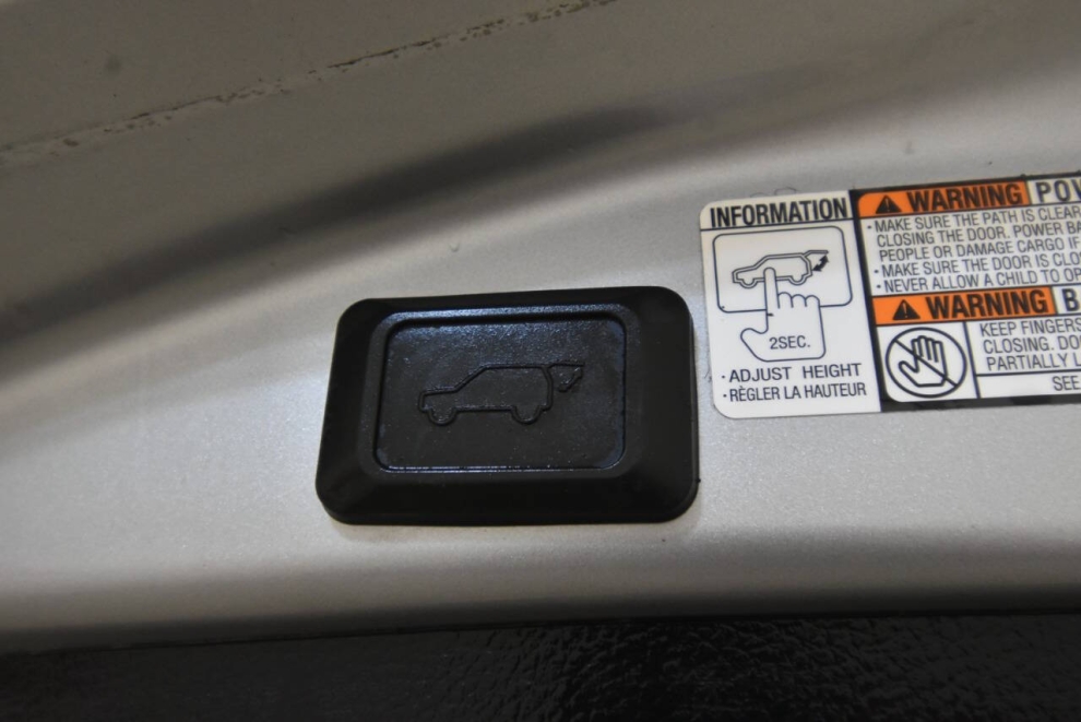 2018 Toyota RAV4 Limited AWD 4dr SUV, Silver, Mileage: 92,150 - photo 34