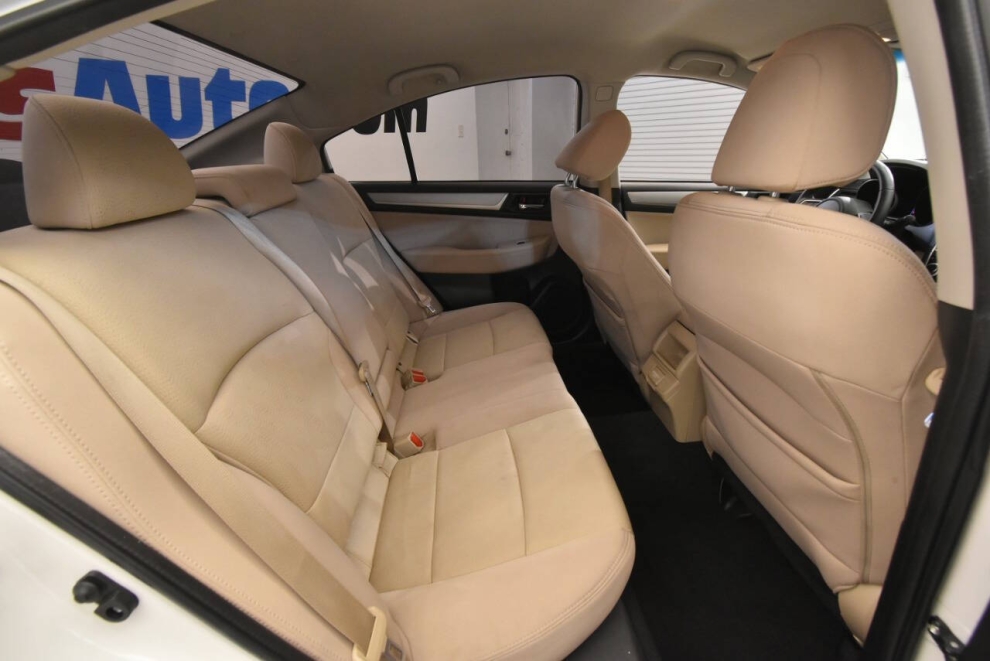 2018 Subaru Legacy 2.5i Premium AWD 4dr Sedan, Blanco, Mileage: 75,519 - photo 15