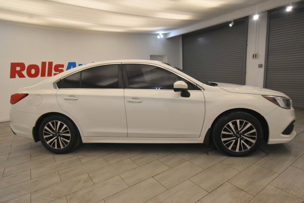 2018 Subaru Legacy 2.5i Premium AWD 4dr Sedan, Blanco, Mileage: 75,519 - photo 5