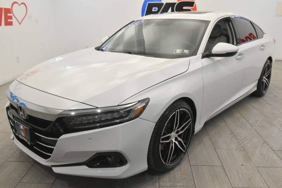 2021 Honda Accord Touring 4dr Sedan, White, Mileage: 21,323 