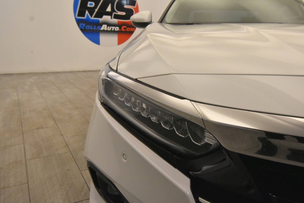 2021 Honda Accord Touring 4dr Sedan, White, Mileage: 21,323 - photo 8
