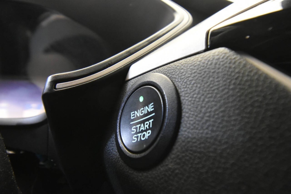 2021 Ford Escape Hybrid SEL 4dr SUV, Gray, Mileage: 89,299 - photo 19