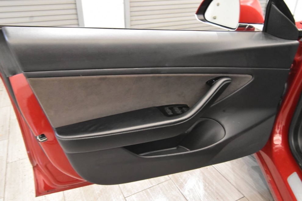 2019 Tesla Model 3 Long Range AWD 4dr Fastback, Red, Mileage: 86,380 - photo 12