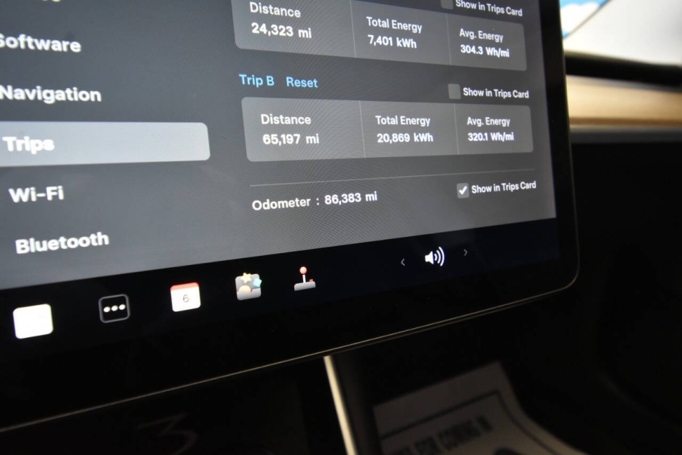 2019 Tesla Model 3 Long Range AWD 4dr Fastback, Red, Mileage: 86,380 - photo 21