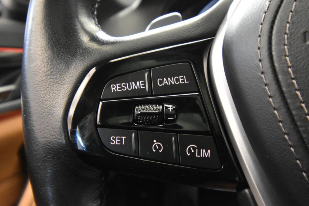 2022 BMW 5 Series 530i xDrive AWD 4dr Sedan, Black, Mileage: 75,949 - photo 24