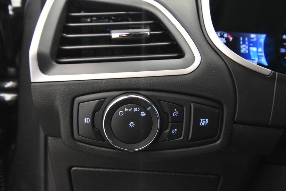 2020 Ford Edge SEL AWD 4dr Crossover, Gray, Mileage: 77,598 - photo 27