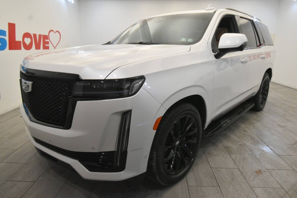 2023 Cadillac Escalade Sport 4x4 4dr SUV, White, Mileage: 60,413 