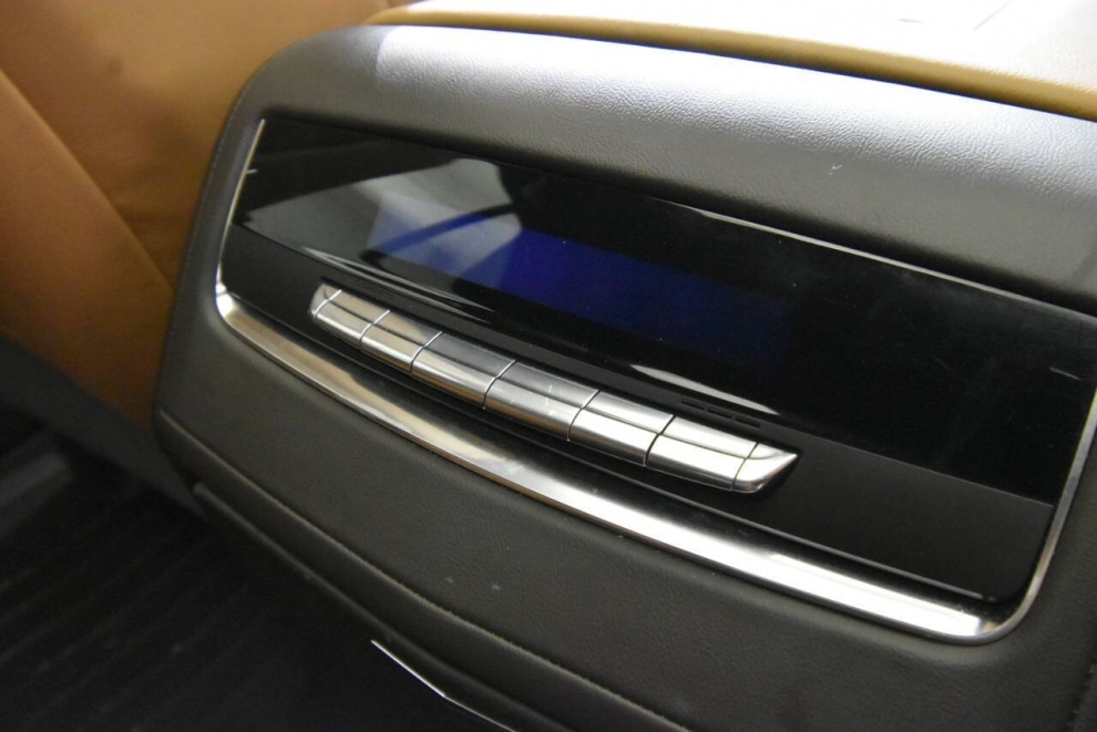 2023 Cadillac Escalade Sport 4x4 4dr SUV, White, Mileage: 60,413 - photo 17