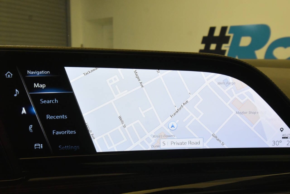 2023 Cadillac Escalade Sport 4x4 4dr SUV, White, Mileage: 60,413 - photo 21