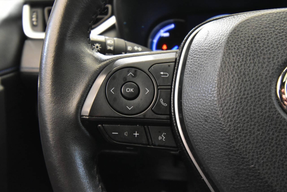 2021 Toyota RAV4 Hybrid XSE AWD 4dr SUV, White, Mileage: 97,775 - photo 25