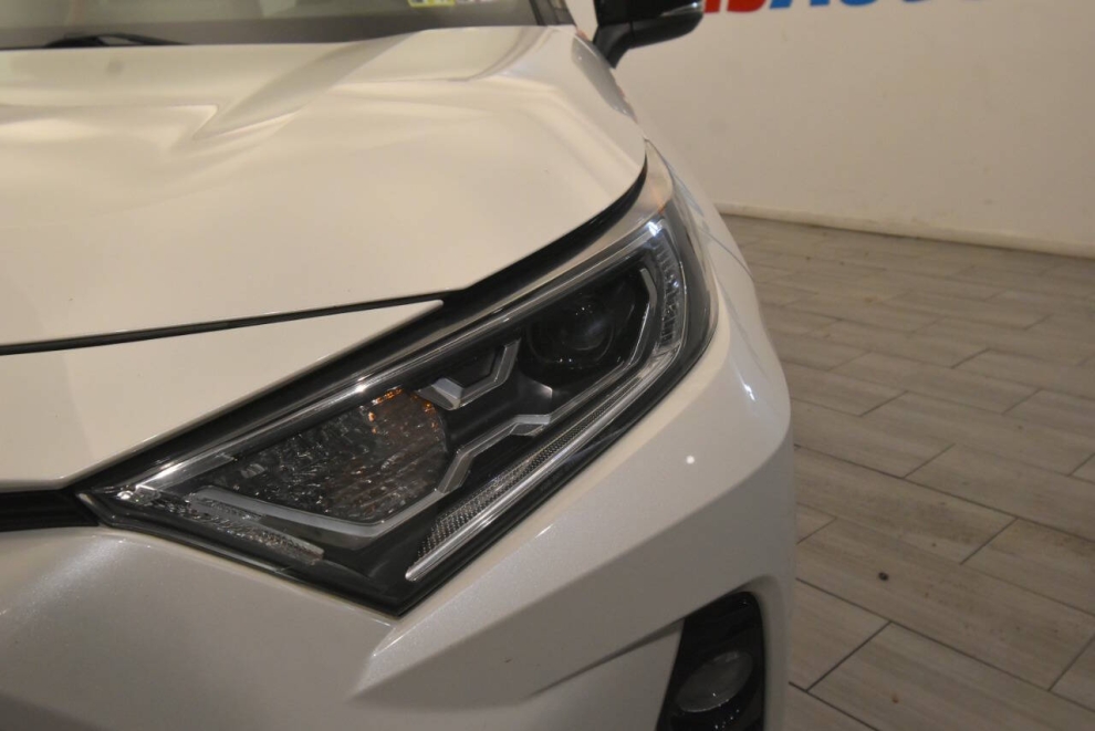 2021 Toyota RAV4 Hybrid XSE AWD 4dr SUV, White, Mileage: 97,775 - photo 8