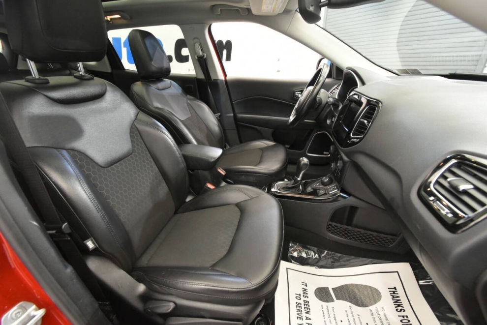 2021 Jeep Compass Altitude 4x4 4dr SUV, Red, Mileage: 60,348 - photo 14