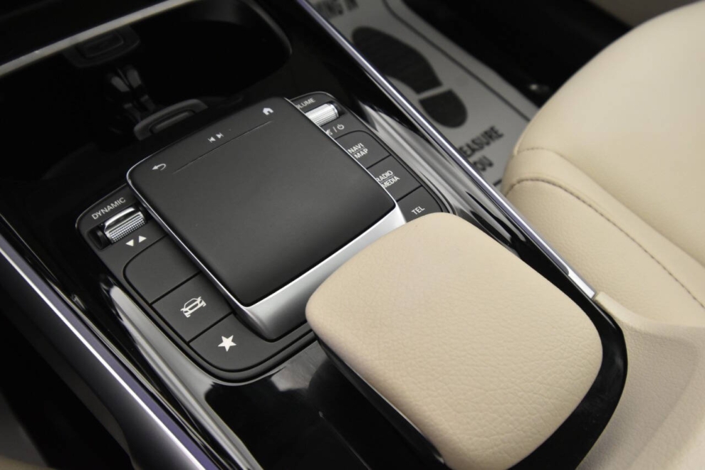 2022 Mercedes-Benz GLB GLB 250 4MATIC AWD 4dr SUV, White, Mileage: 21,415 - photo 14