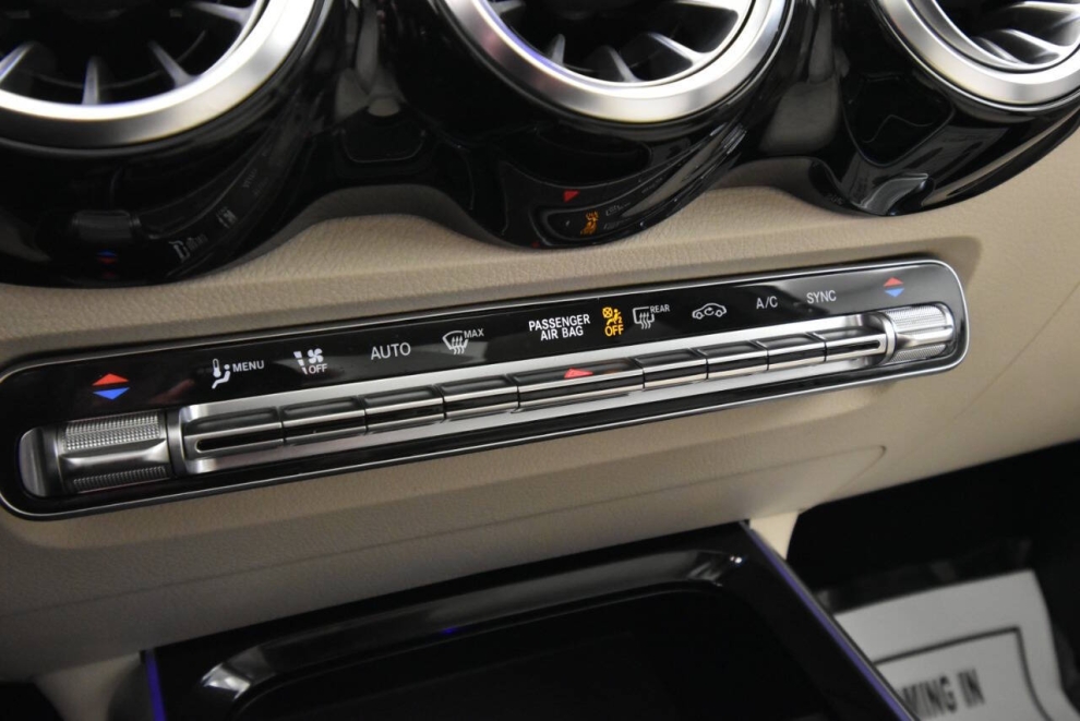 2022 Mercedes-Benz GLB GLB 250 4MATIC AWD 4dr SUV, White, Mileage: 21,415 - photo 15