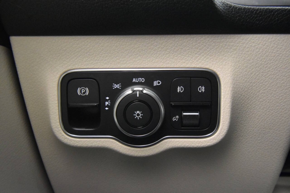 2022 Mercedes-Benz GLB GLB 250 4MATIC AWD 4dr SUV, White, Mileage: 21,415 - photo 25