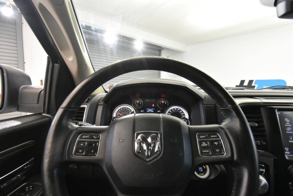 2016 RAM 1500 Sport 4x4 4dr Crew Cab 5.5 ft. SB Pickup, White, Mileage: 129,216 - photo 24