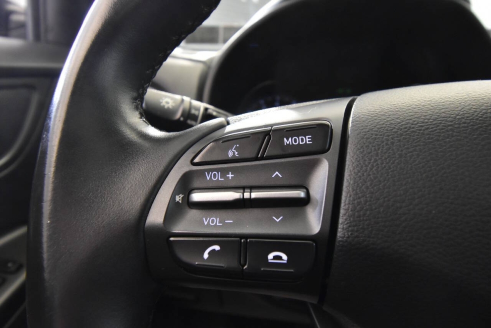 2019 Hyundai Kona Limited 4dr Crossover, White, Mileage: 46,498 - photo 26