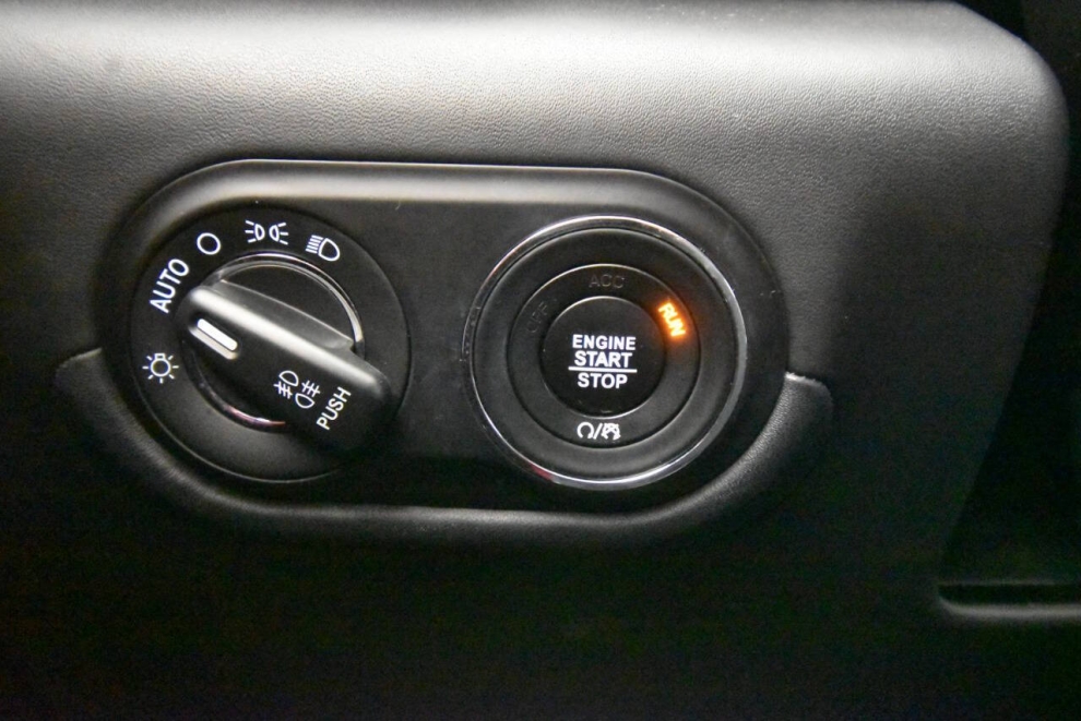 2020 Maserati Levante GranLusso AWD 4dr SUV, White, Mileage: 30,530 - photo 24