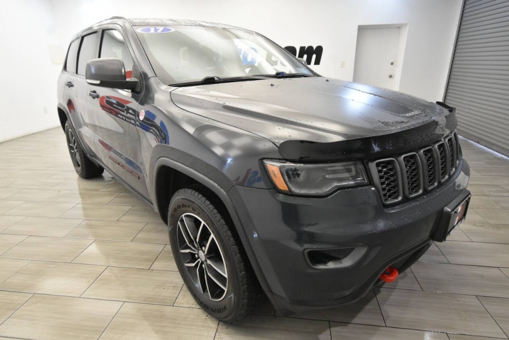2017 Jeep Grand Cherokee Trailhawk 4x4 4dr SUV, Gris, Mileage: 105,671 - photo 6