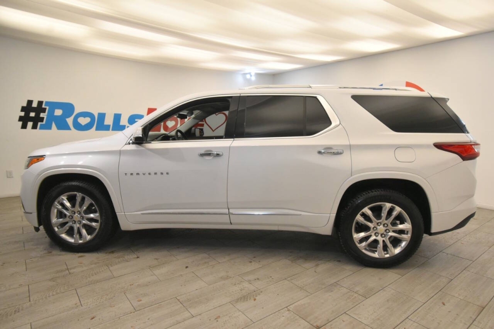 2018 Chevrolet Traverse High Country 4x4 4dr SUV, White, Mileage: 96,456 - photo 1