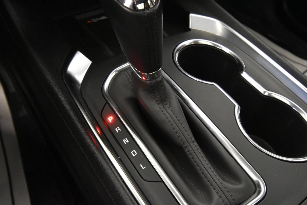 2018 Chevrolet Traverse High Country 4x4 4dr SUV, White, Mileage: 96,456 - photo 21