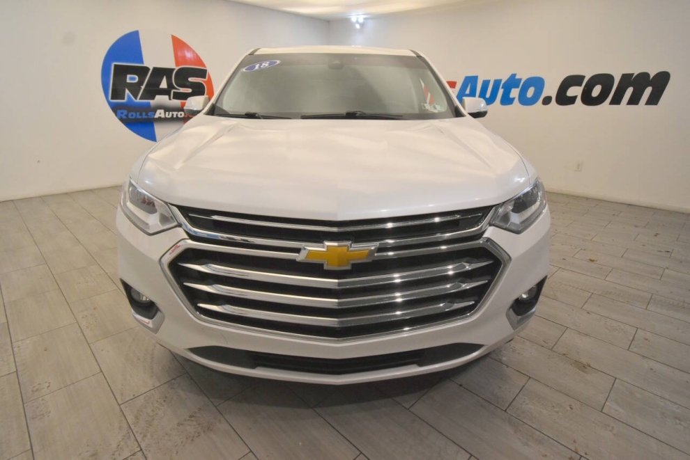 2018 Chevrolet Traverse High Country 4x4 4dr SUV, White, Mileage: 96,456 - photo 7