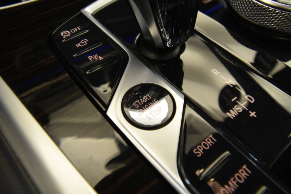 2021 BMW X6 xDrive40i AWD 4dr Sports Activity Coupe, Blue, Mileage: 103,049 - photo 21