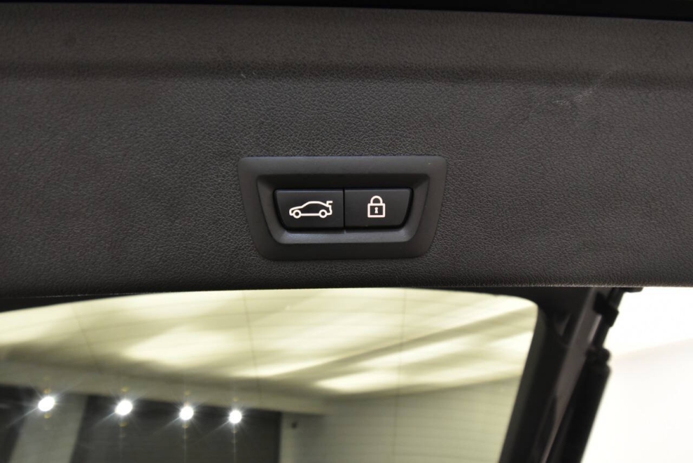 2021 BMW X6 xDrive40i AWD 4dr Sports Activity Coupe, Blue, Mileage: 103,049 - photo 37