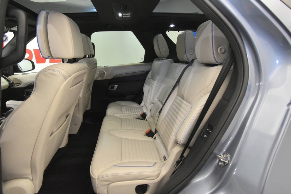 2019 Land Rover Discovery HSE Luxury AWD 4dr SUV, Blue, Mileage: 40,438 - photo 13