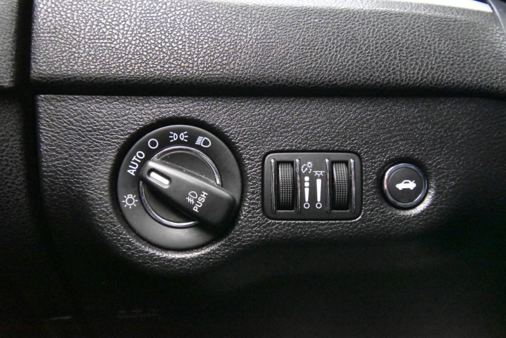 2019 Chrysler 300 S 4dr Sedan, Gray, Mileage: 47,282 - photo 27