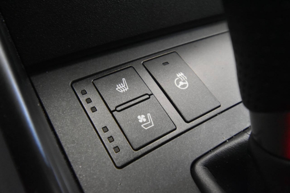 2023 Lexus IS 350 F SPORT AWD 4dr Sedan, Black, Mileage: 27,401 - photo 23