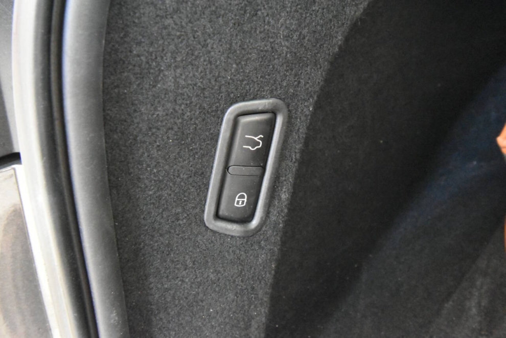 2020 Maserati Levante Base AWD 4dr SUV, Gray, Mileage: 63,243 - photo 34