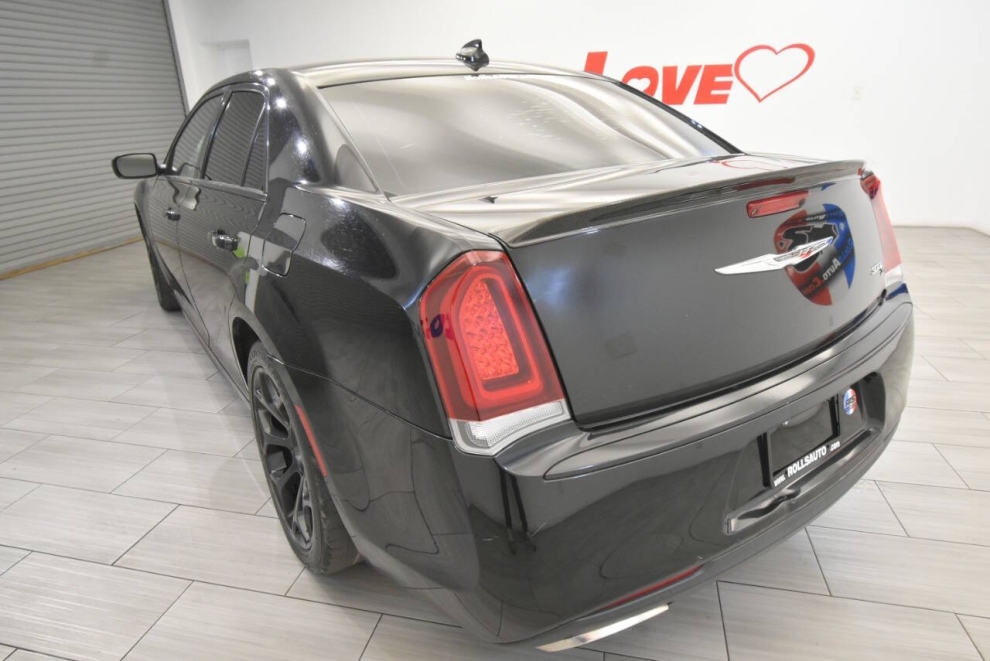 2019 Chrysler 300 S 4dr Sedan, Black, Mileage: 95,884 - photo 2
