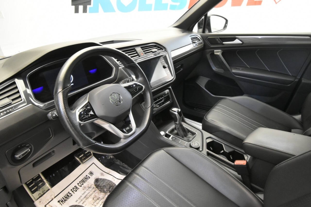 2022 Volkswagen Tiguan SE R Line Black 4Motion AWD 4dr SUV, Gray, Mileage: 81,968 - photo 11
