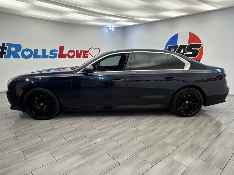 2024 BMW 7 Series 740i xDrive AWD 4dr Sedan, Blue, Mileage: 27,670 - photo 1