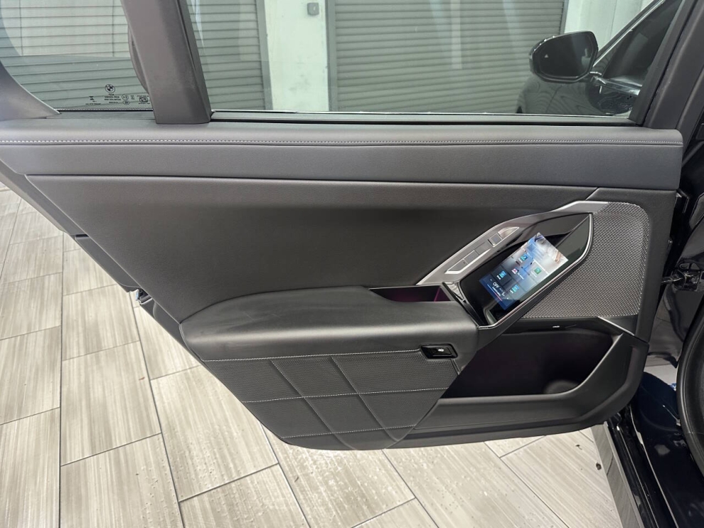 2024 BMW 7 Series 740i xDrive AWD 4dr Sedan, Blue, Mileage: 27,670 - photo 14