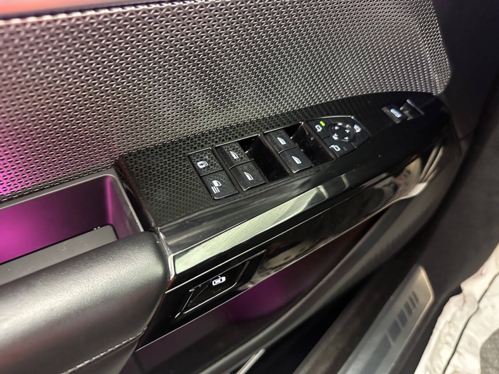 2024 BMW 7 Series 740i xDrive AWD 4dr Sedan, Blue, Mileage: 27,670 - photo 35