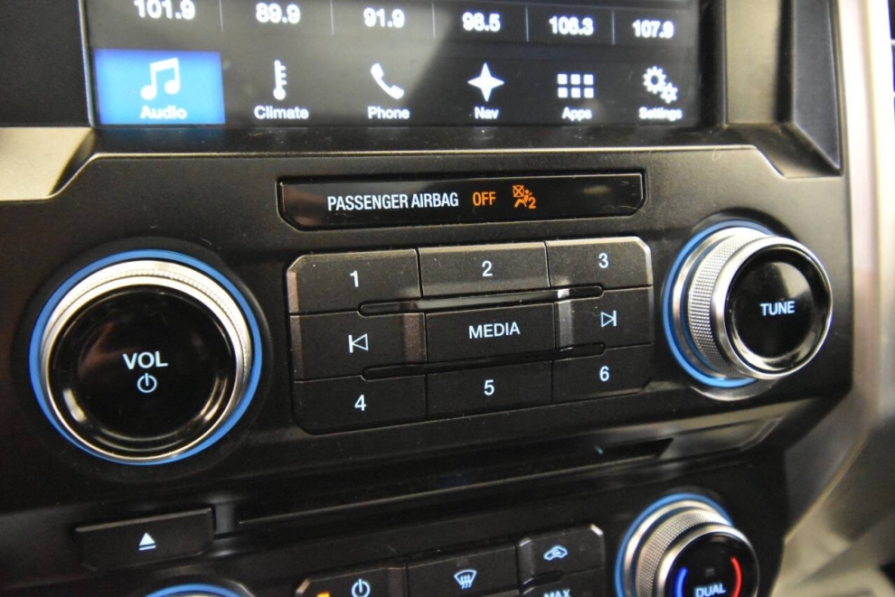 2016 Ford F-150, Negro, Mileage: 117,254 - photo 22