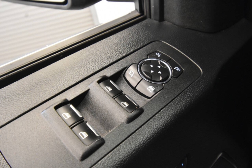 2016 Ford F-150, Negro, Mileage: 117,254 - photo 34