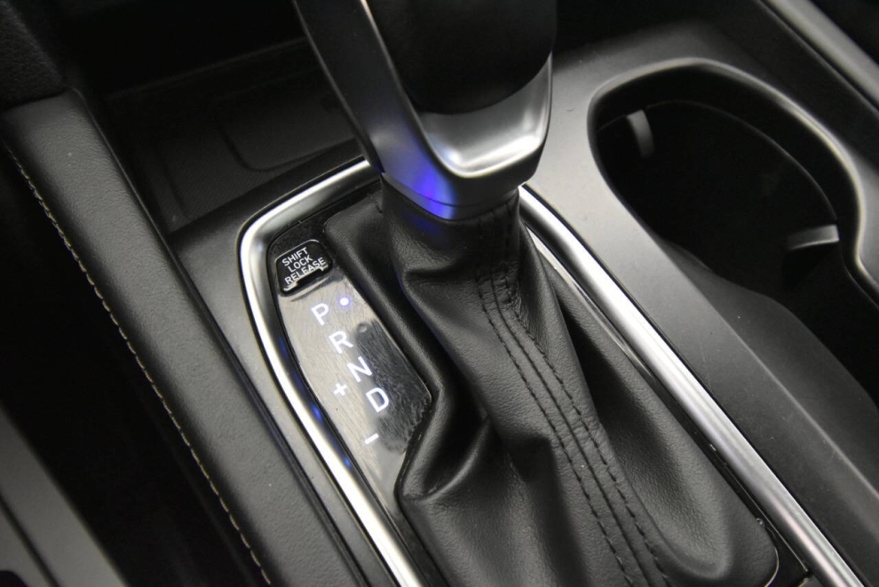 2019 Hyundai Santa Fe Ultimate 2.0T AWD 4dr Crossover, Black, Mileage: 98,540 - photo 19