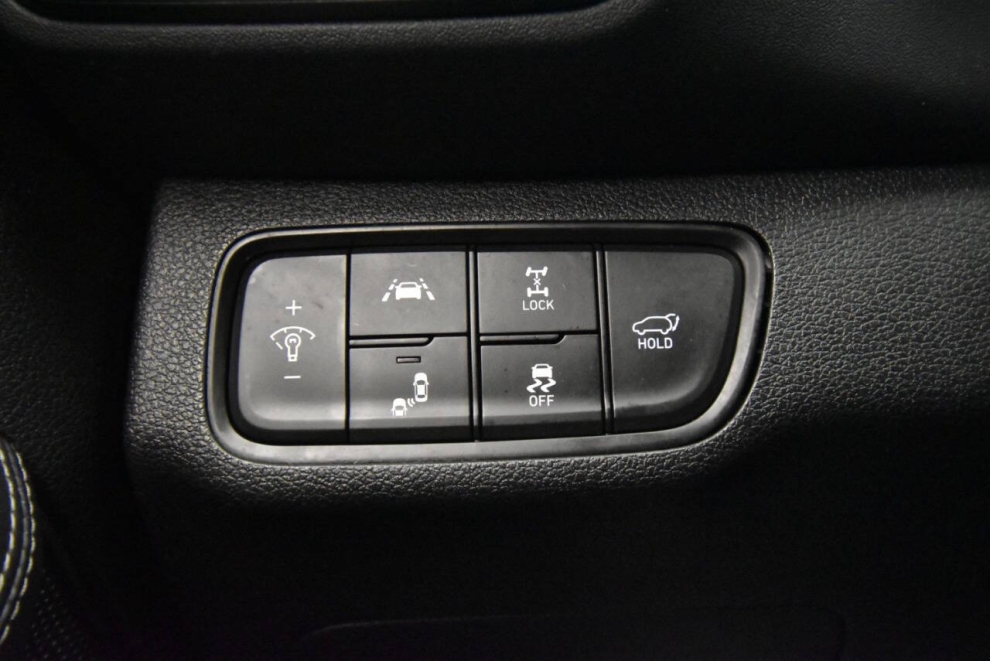 2019 Hyundai Santa Fe Ultimate 2.0T AWD 4dr Crossover, Black, Mileage: 98,540 - photo 29