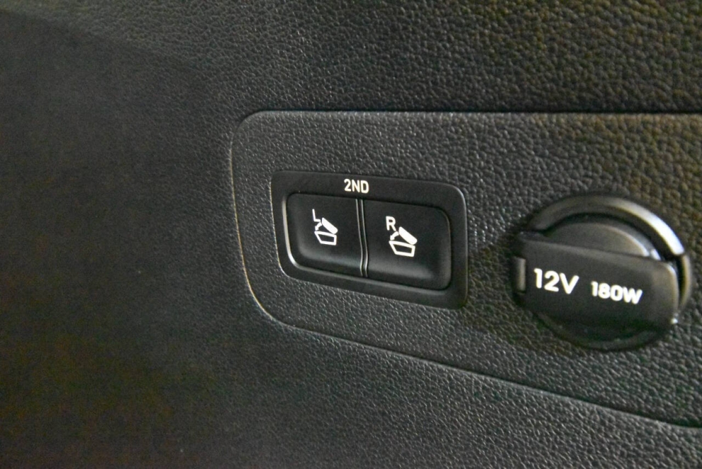 2019 Hyundai Santa Fe Ultimate 2.0T AWD 4dr Crossover, Black, Mileage: 98,540 - photo 36